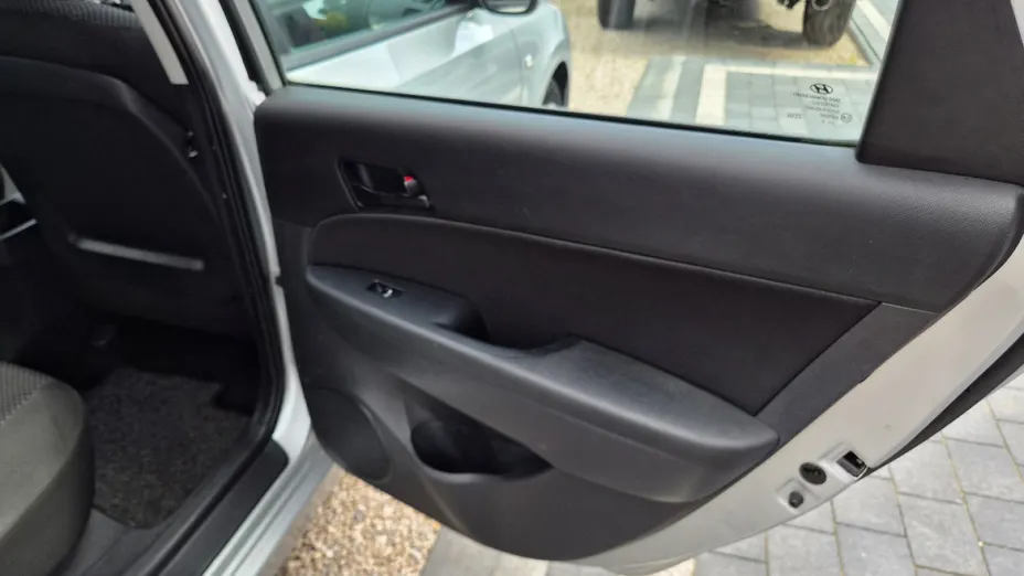 HYUNDAI i30 -