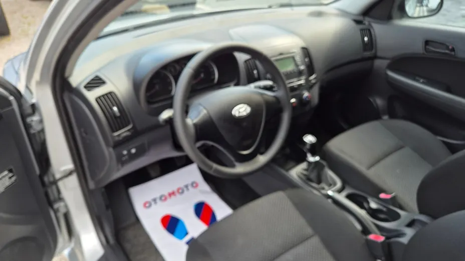HYUNDAI i30 -