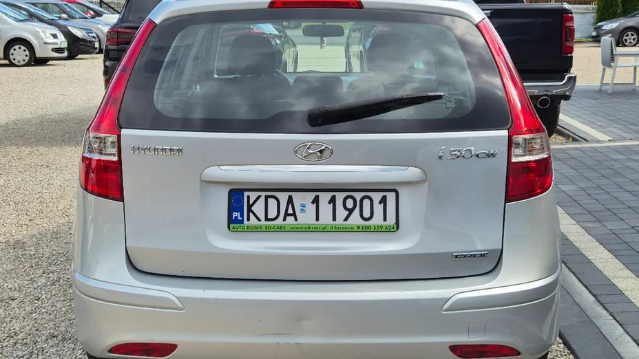 HYUNDAI i30 -
