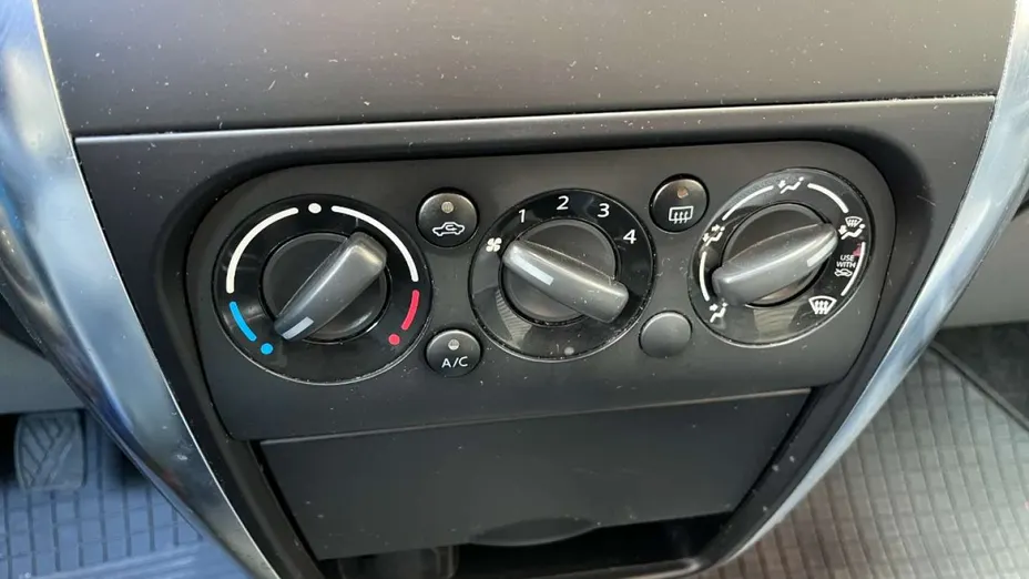 SUZUKI SX4 -