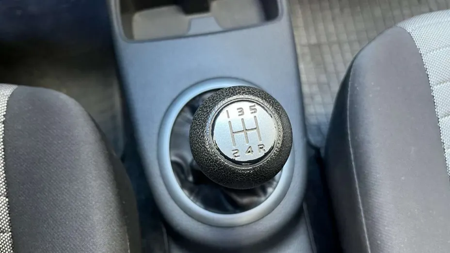 SUZUKI SX4 -