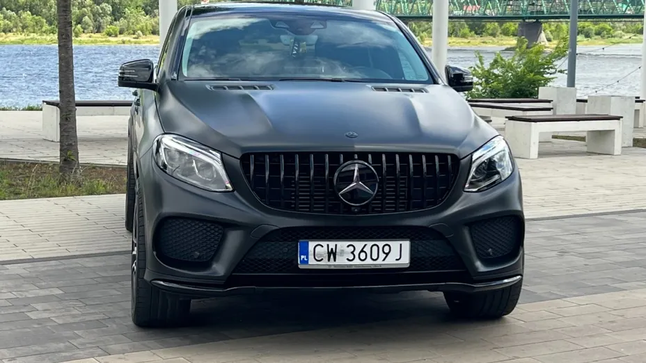 MERCEDES-BENZ GLE -