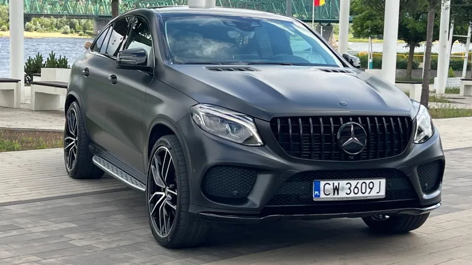 MERCEDES-BENZ GLE -