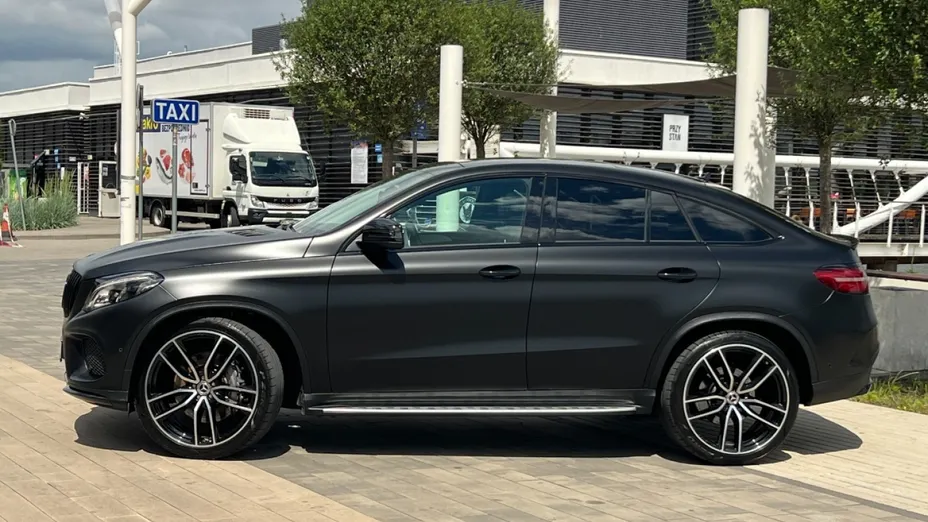 MERCEDES-BENZ GLE -