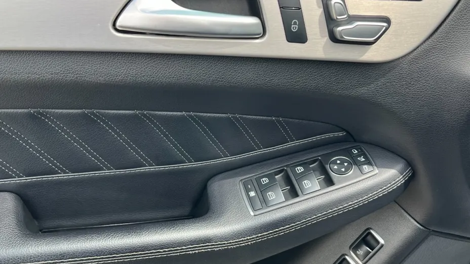 MERCEDES-BENZ GLE -