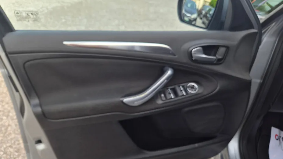 FORD S-MAX -