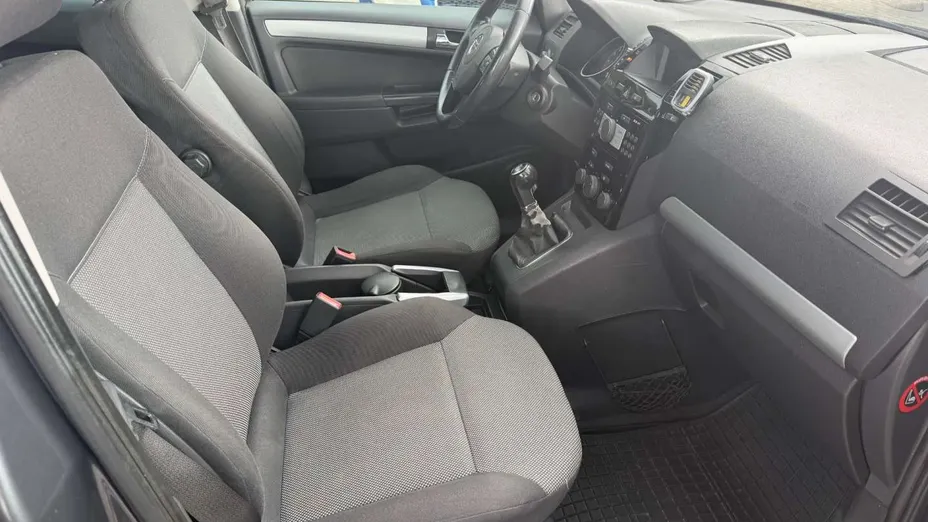 OPEL Zafira -