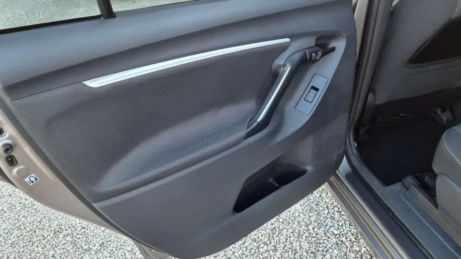 TOYOTA Verso -