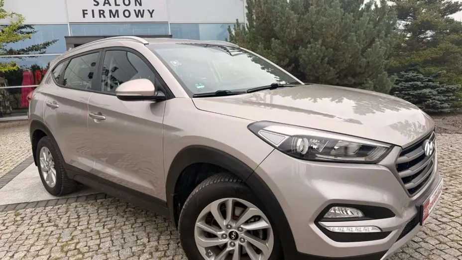 HYUNDAI Tucson -