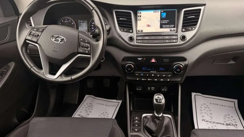 HYUNDAI Tucson -