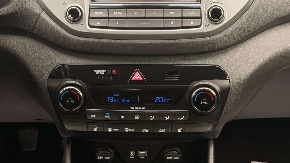 HYUNDAI Tucson -
