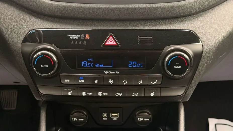 HYUNDAI Tucson -