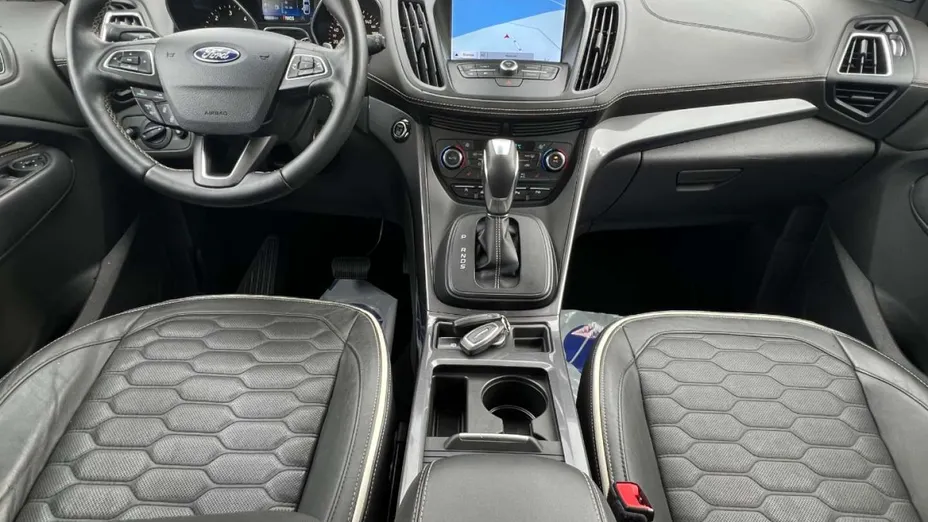 FORD Kuga -