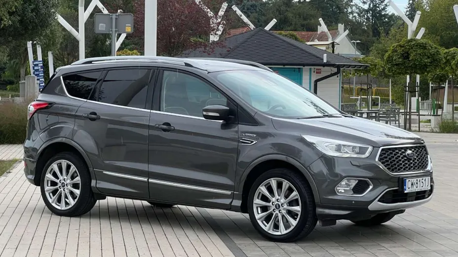 FORD Kuga -
