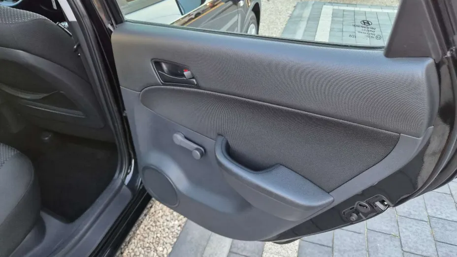 HYUNDAI i30 -