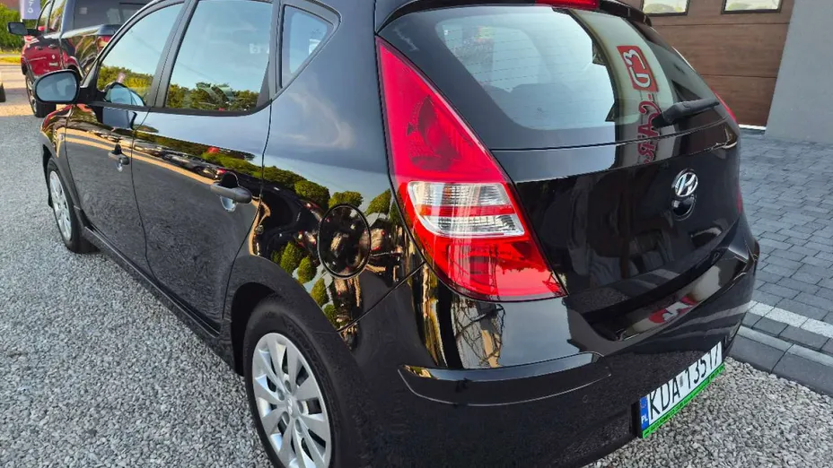HYUNDAI i30 -