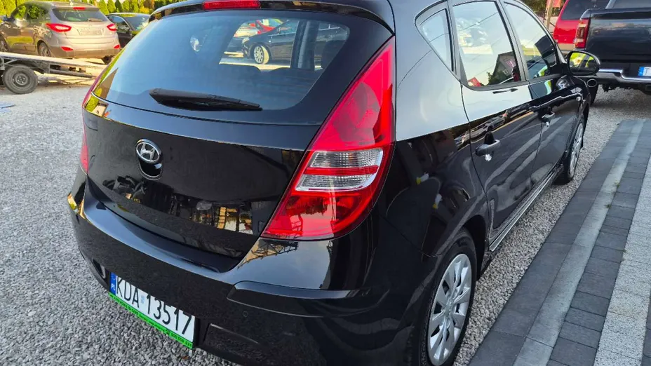 HYUNDAI i30 -