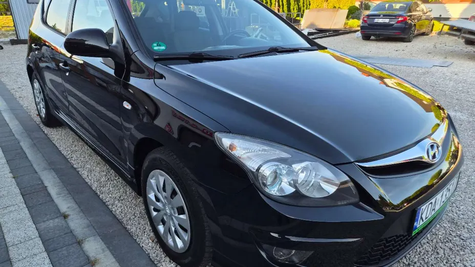 HYUNDAI i30 -