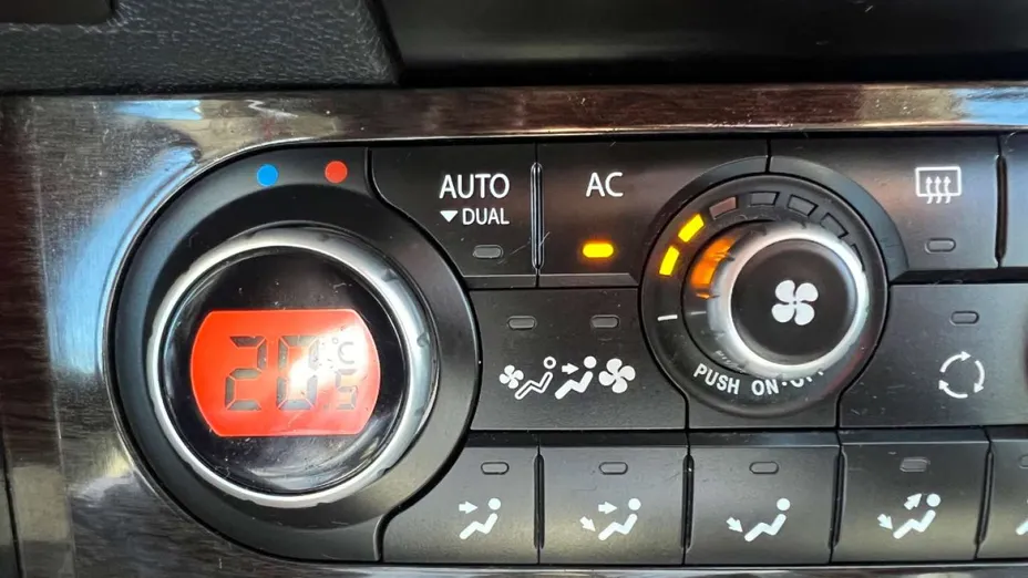 RENAULT Koleos -