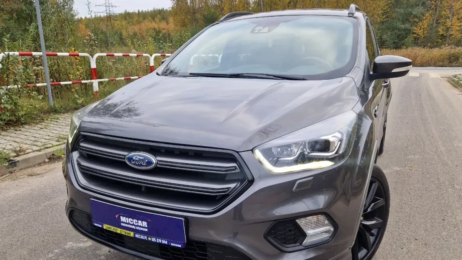 FORD Kuga -