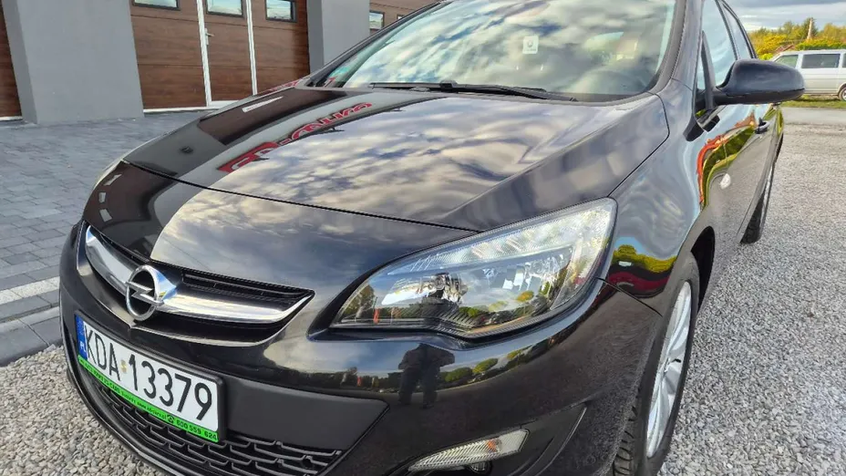 OPEL Astra -