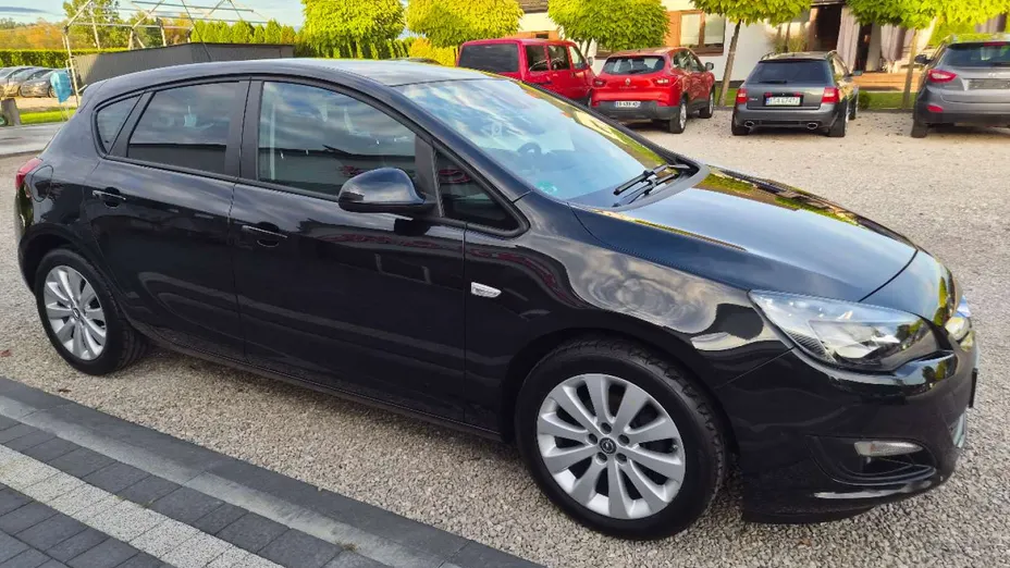 OPEL Astra -