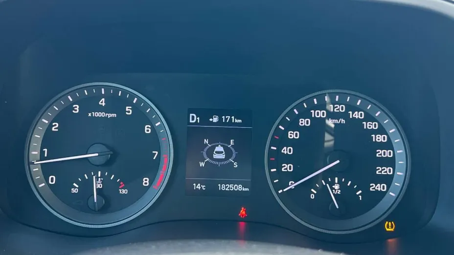 HYUNDAI Tucson -
