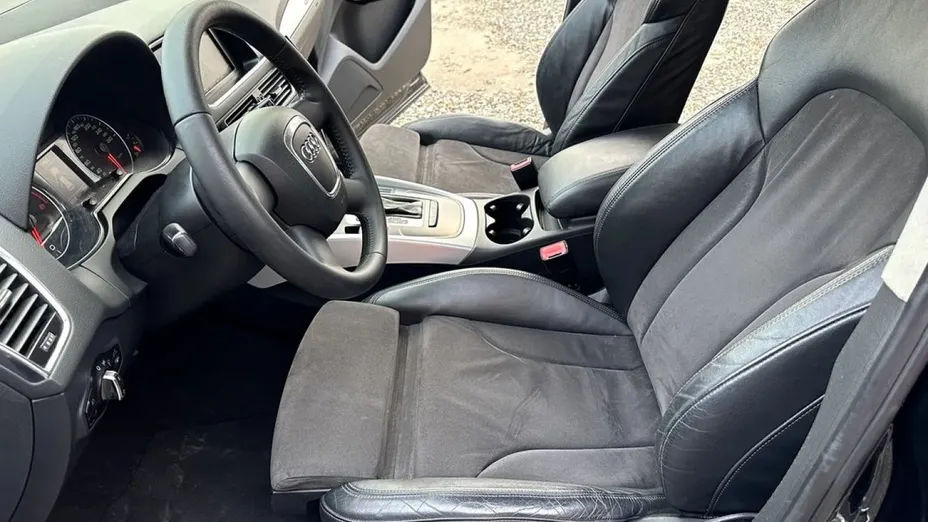 AUDI Q5 -