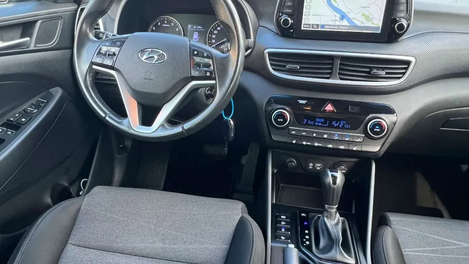 HYUNDAI Tucson -