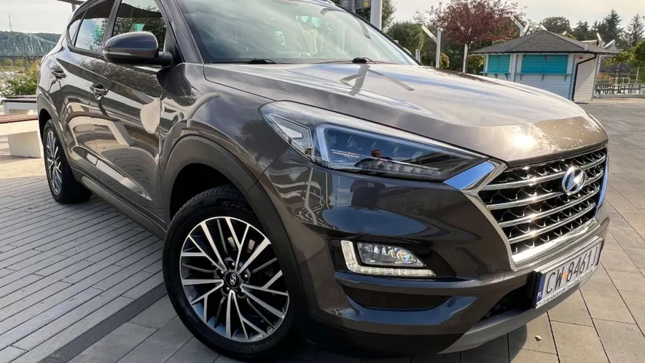 HYUNDAI Tucson -