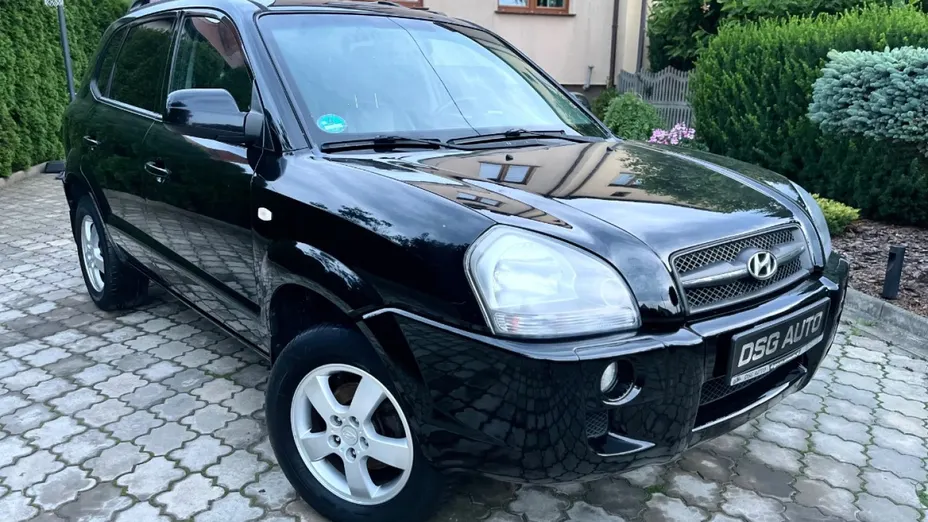 HYUNDAI Tucson -