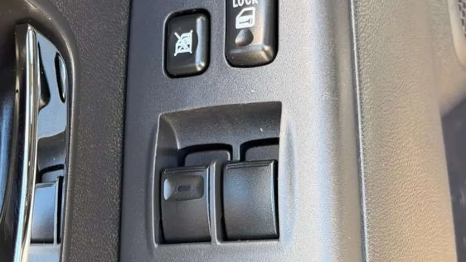 MITSUBISHI ASX -
