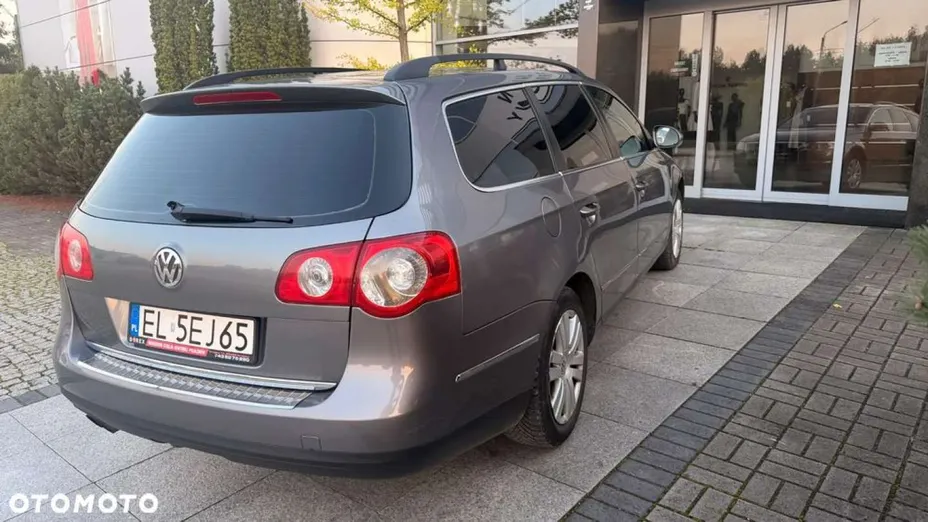 VOLKSWAGEN Passat -