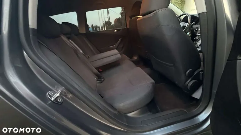 VOLKSWAGEN Passat -