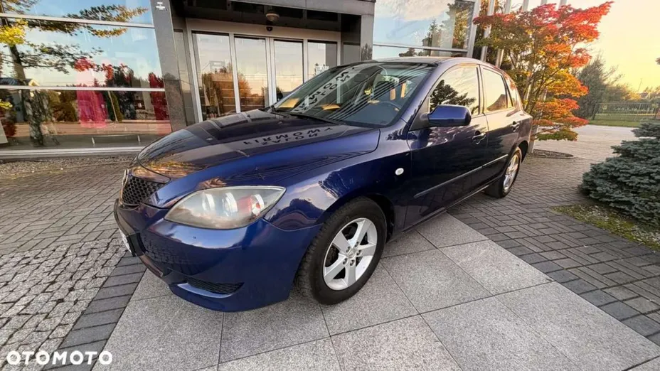 MAZDA 3 -