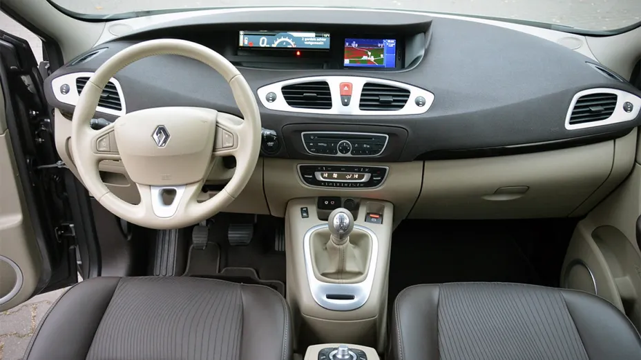 RENAULT Scenic -