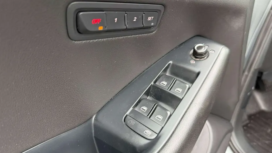AUDI Q5 -