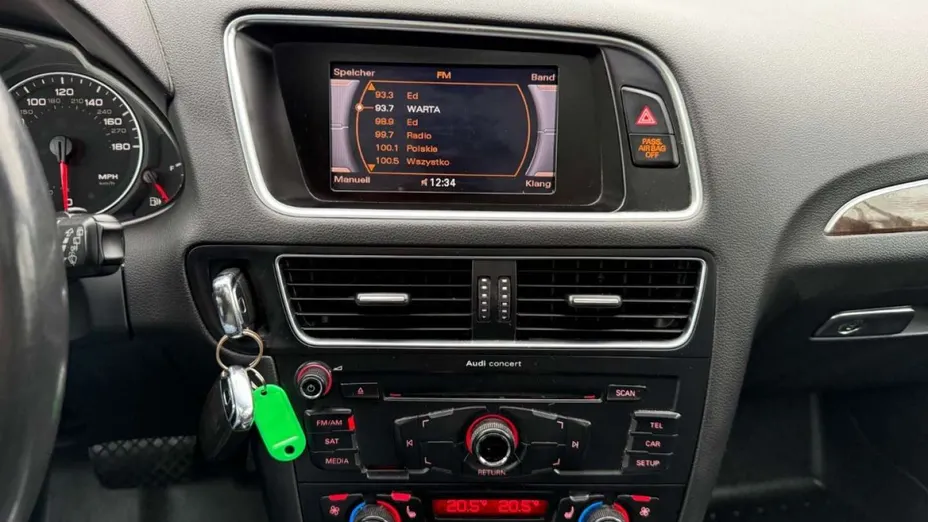 AUDI Q5 -