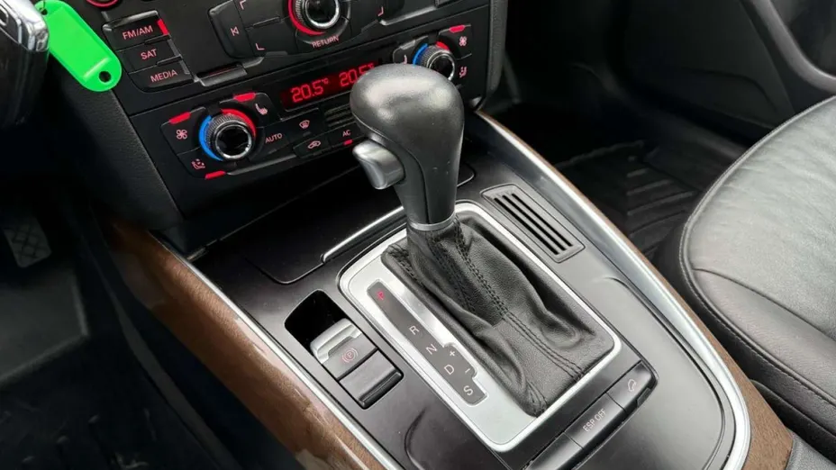 AUDI Q5 -