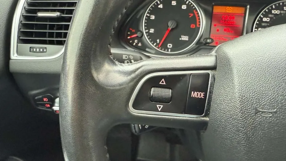 AUDI Q5 -