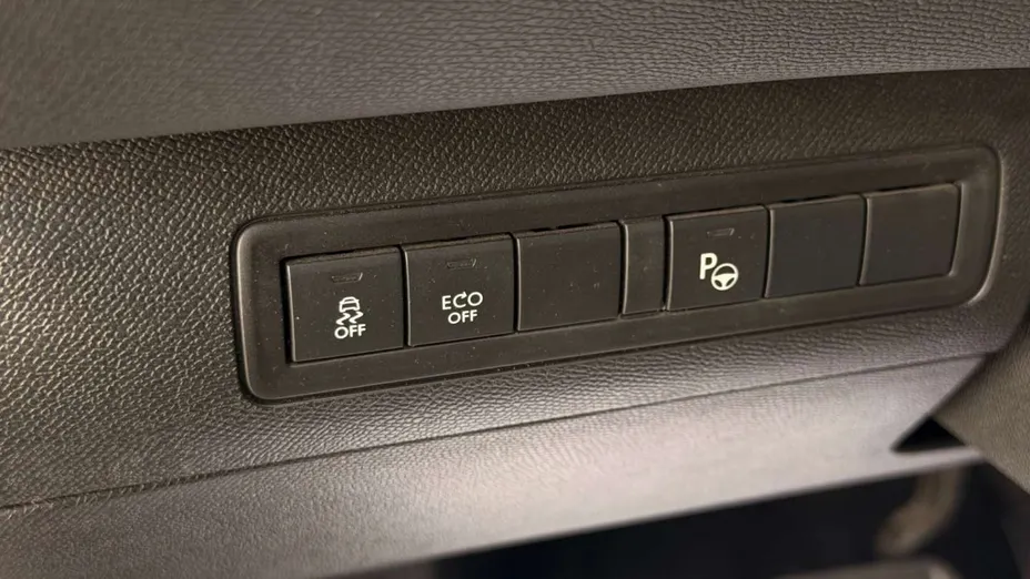 PEUGEOT 308 -