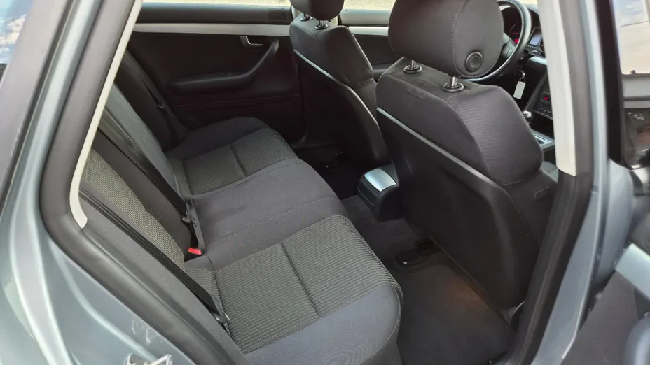 AUDI A4 -