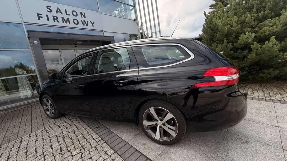 PEUGEOT 308 -