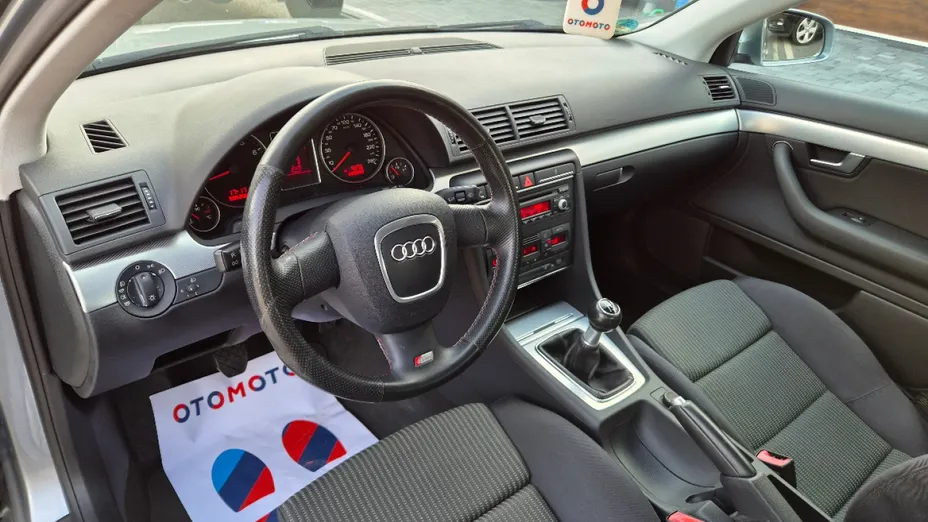 AUDI A4 -
