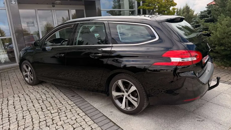 PEUGEOT 308 -