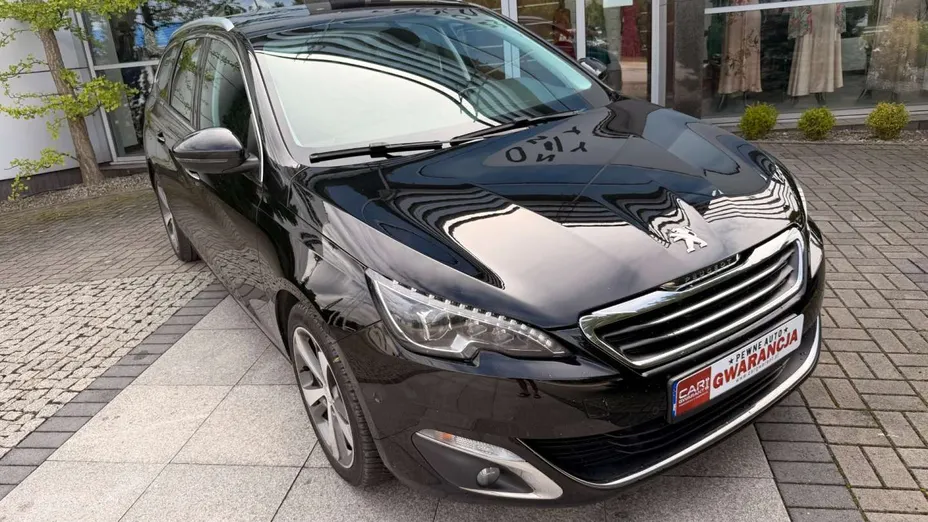 PEUGEOT 308 -