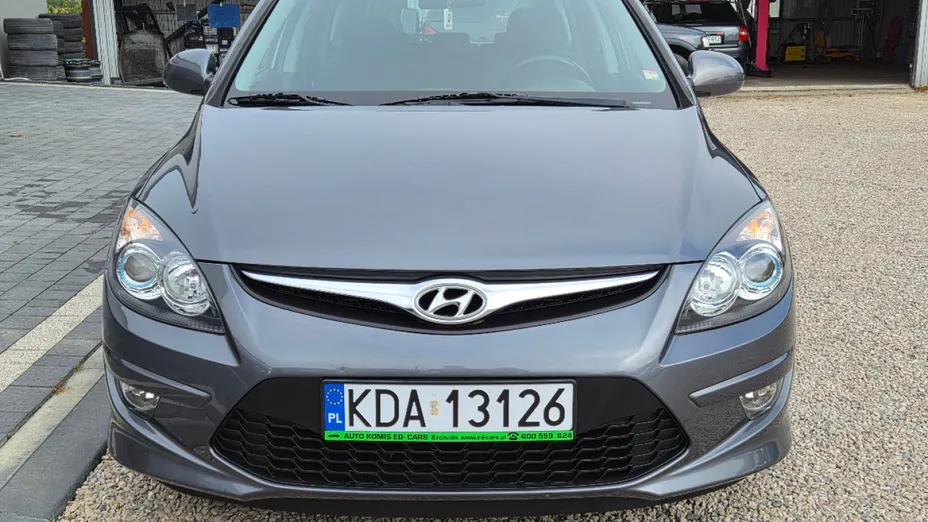 HYUNDAI i30 -