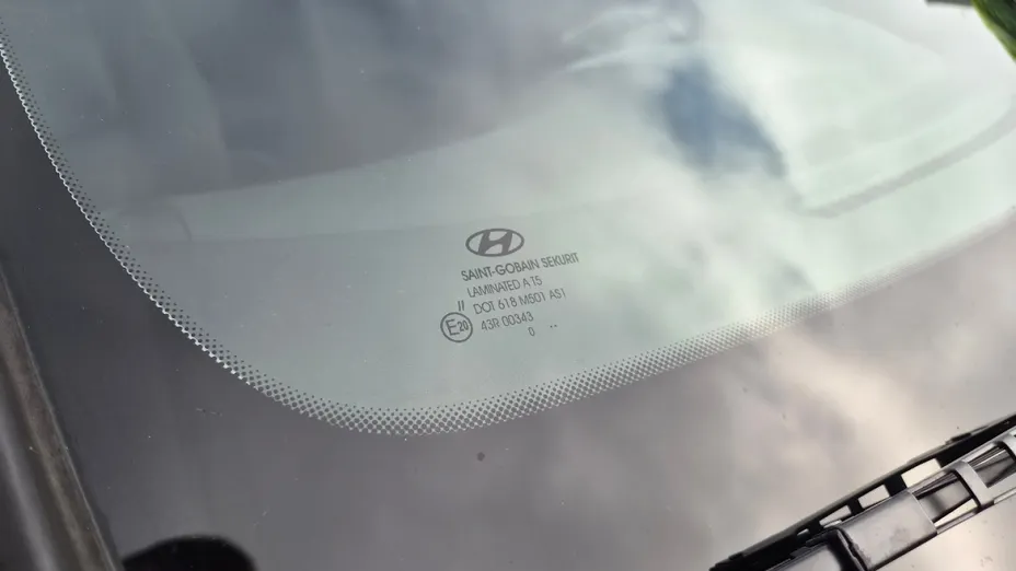 HYUNDAI i30 -