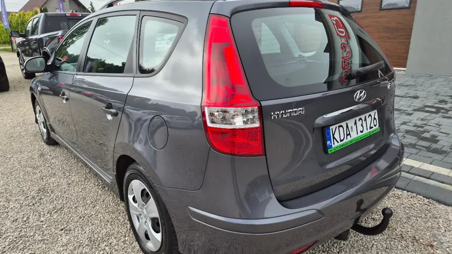 HYUNDAI i30 -
