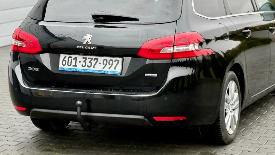PEUGEOT 308 -